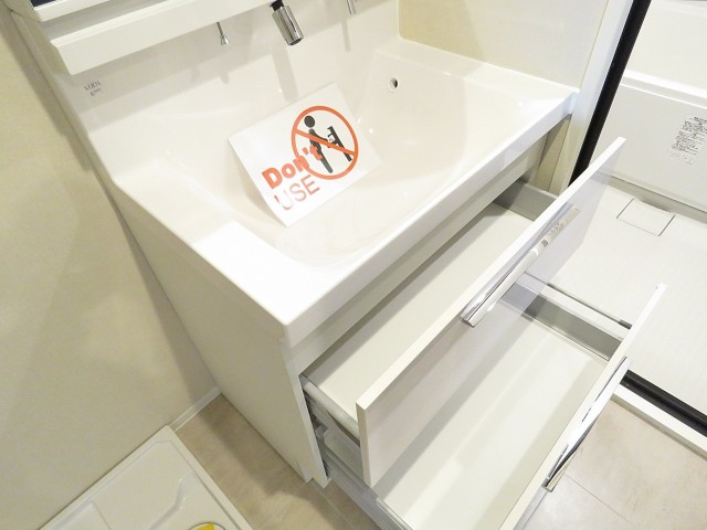 六本木ハイツ　洗面化粧台