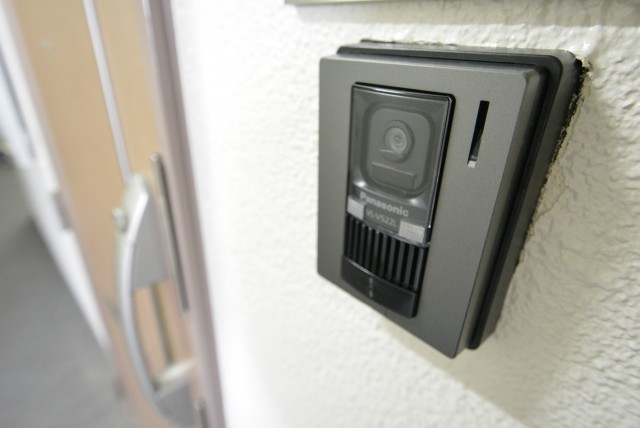 日商岩井本郷マンション 玄関