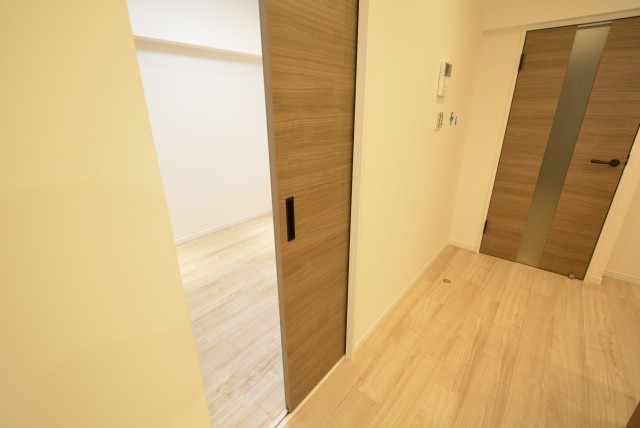 日商岩井本郷マンション 洋室2