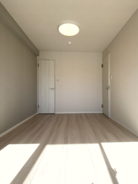 牛込中央マンション 洋室1