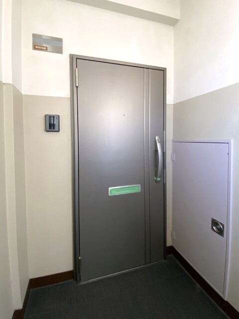 牛込中央マンション 玄関