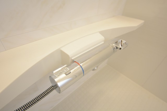 日商岩井本郷マンション 浴室