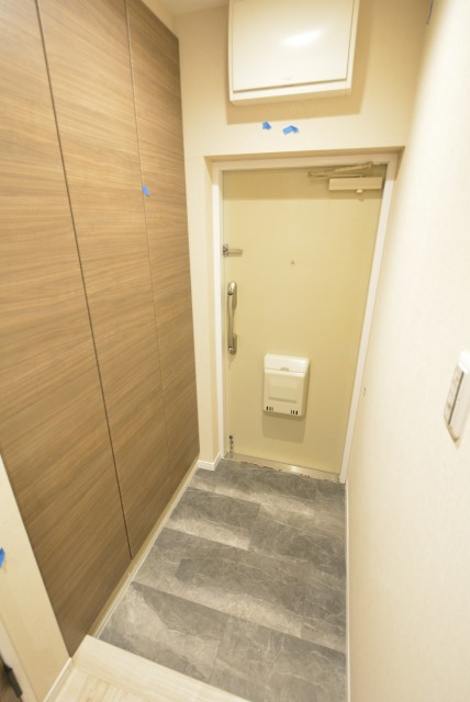 日商岩井本郷マンション 玄関