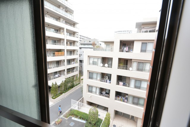 マンション小石川 洋室2