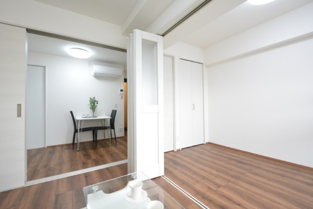 クレベール西新宿 LDK、洋室1、洋室2