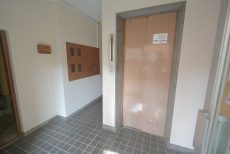 駒場シャスターマンション エントランス