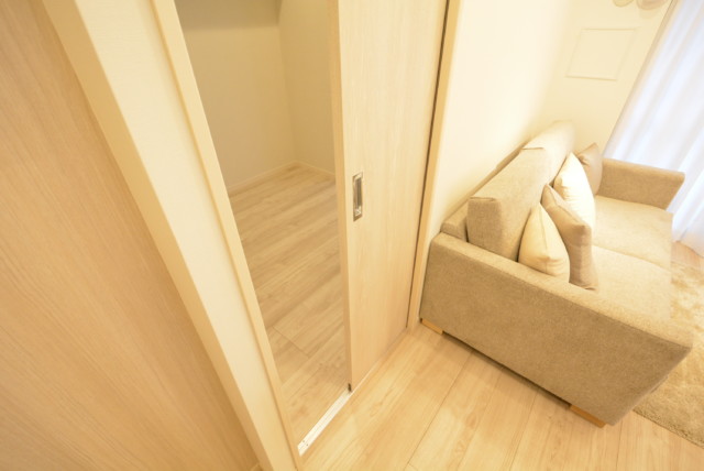 マンション第二明大前 洋室