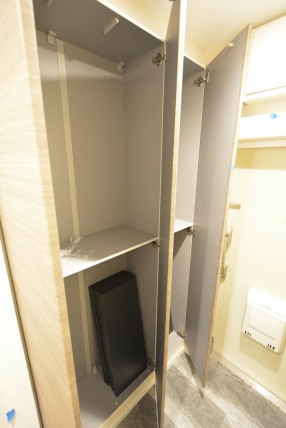 日商岩井本郷マンション 玄関