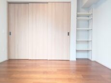 ウィルローズ市谷柳町 洋室2