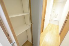 アルファスシティ大島 廊下収納