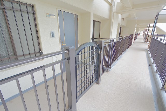 アルファスシティ大島　ポーチ