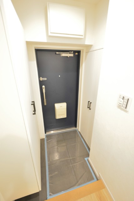 メガロン大森 玄関