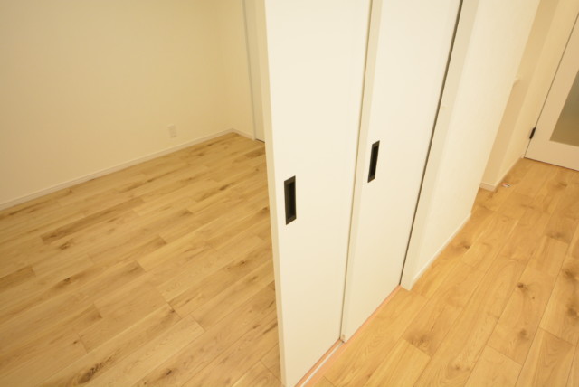 メガロン大森 洋室1