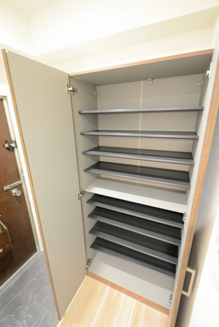 NK五反田コータース 玄関