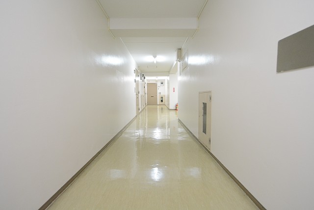 ファミール太子堂 内廊下