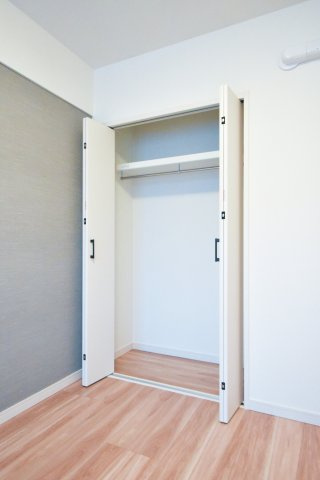 日商岩井大岡山第2マンション 洋室1