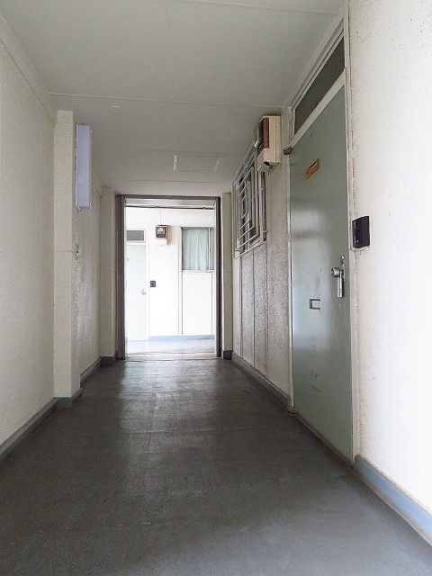 祐天寺第2コーポラス　共用廊下