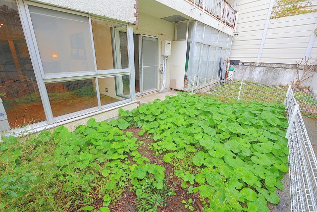 ライオンズマンション桜新町 専用庭