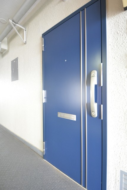 メガロン大森 玄関