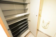 アルファスシティ大島 玄関