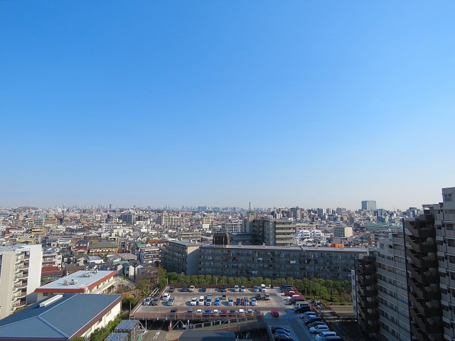 多摩川芙蓉ハイツ　共用廊下眺望