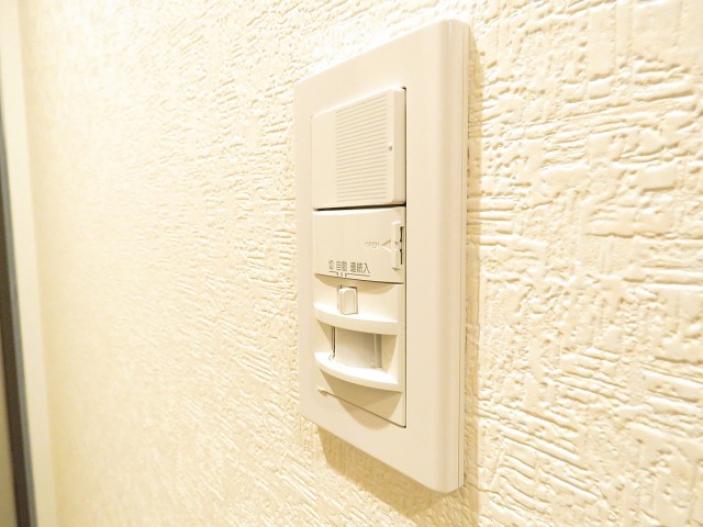 多摩川芙蓉ハイツ　人感センサー