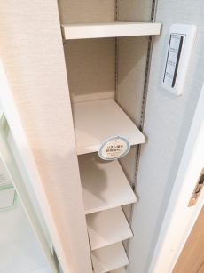 ビレヂ五反田　リネン棚