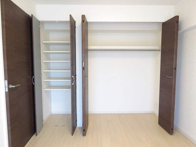 多摩川芙蓉ハイツ　洋室約5.6帖