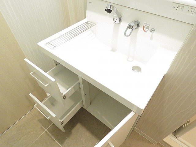 山王スカイマンション　洗面化粧台