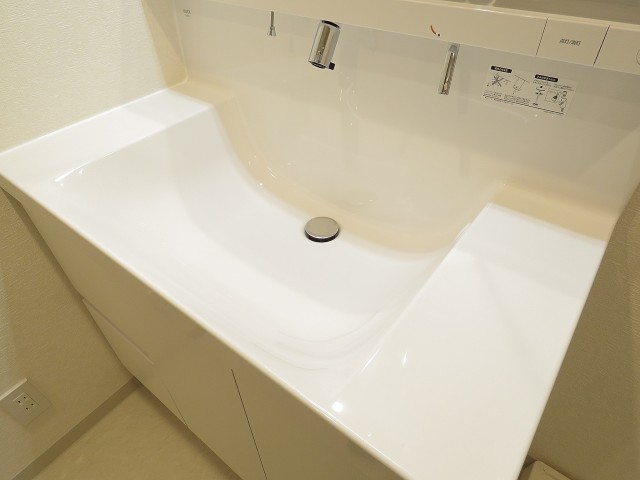 多摩川芙蓉ハイツ　洗面化粧台