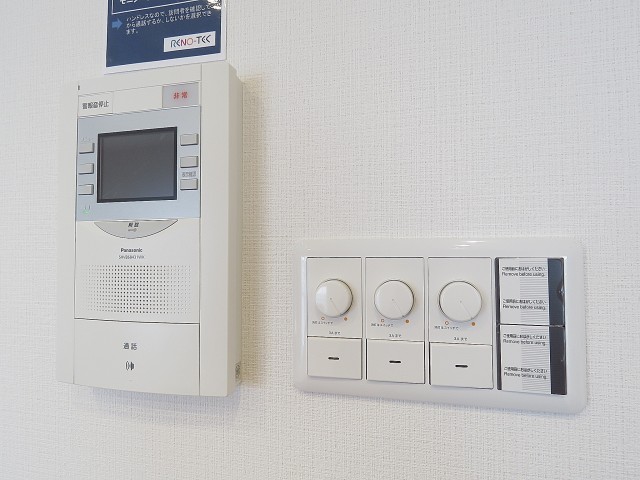 多摩川芙蓉ハイツ　照明