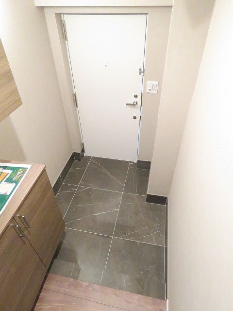 馬事公苑前ハイム　玄関ホール