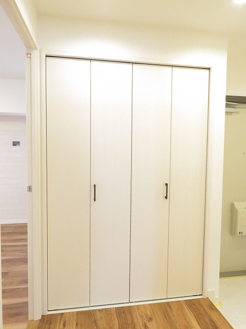 多摩川芙蓉ハイツ　廊下収納