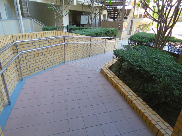 多摩川芙蓉ハイツ　スロープ