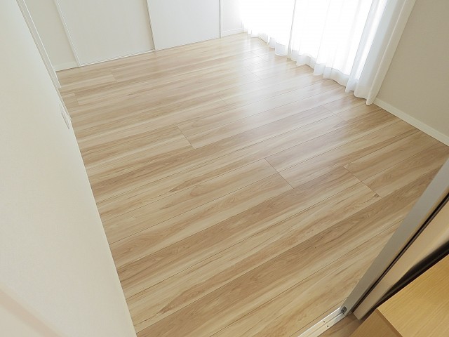 フラット田園調布　洋室扉