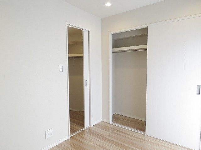 フラット田園調布　洋室収納