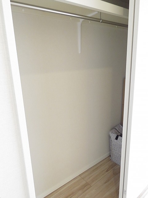 フラット田園調布　洋室収納
