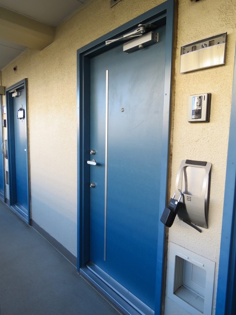 馬事公苑前ハイム　玄関扉