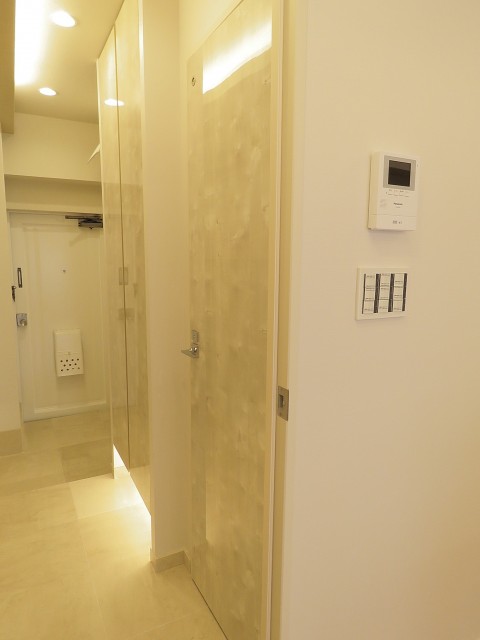 フラット田園調布　トイレ扉