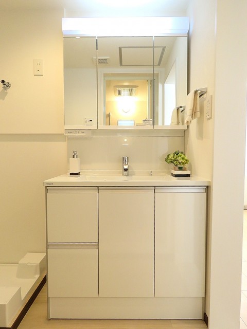 馬事公苑前ハイム　洗面化粧台