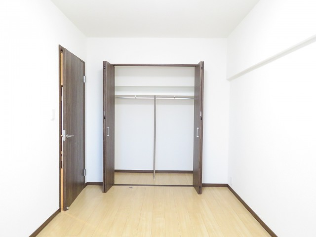 馬事公苑前ハイム　洋室約5.7帖