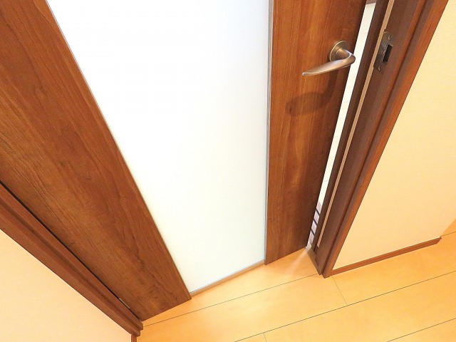 ライオンズマンション大森　LDK扉