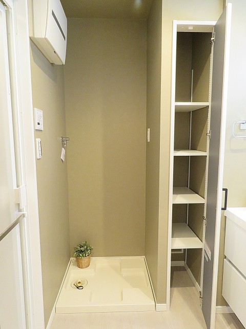 ルネ門前仲町　洗濯機置場