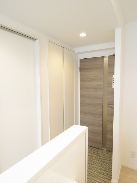 ファミリータウン東陽　LDK入口付近