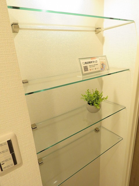 山王スカイマンション　ガラス棚