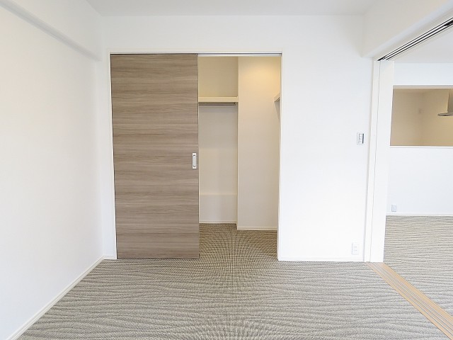 ファミリータウン東陽　洋室約6.0帖WIC