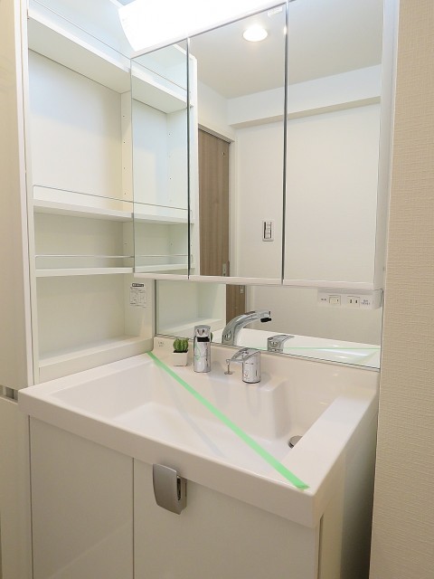 山王スカイマンション　洗面化粧台