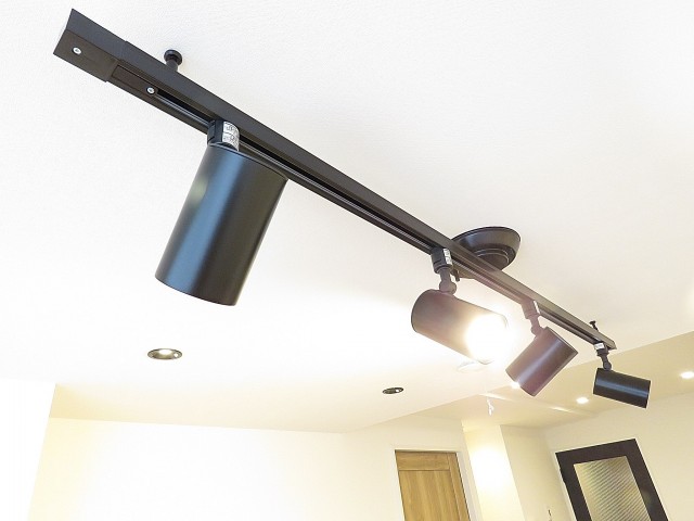 祐天寺第2コーポラス　LDK照明