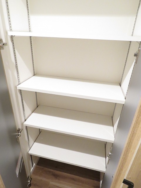 祐天寺第2コーポラス　廊下収納