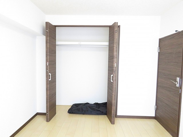 烏山南住宅　洋室約6.3帖